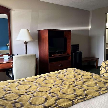 Baymont By Wyndham Corydon Hotel Exterior foto