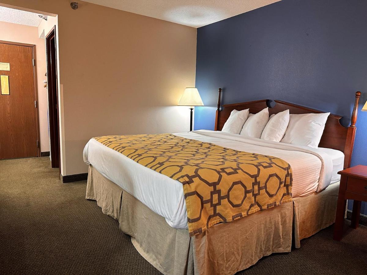 Baymont By Wyndham Corydon Hotel Exterior foto